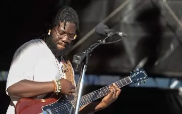 Майкъл Киванука впечатли с красивия се тембър при първата си изява пред българска публика.