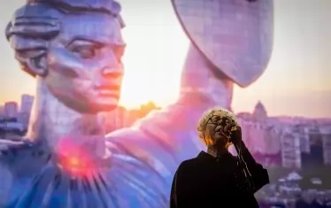 Елизабет Фрейзър придаде допълнителна класа на концерта на Massive Attack с включванията си за четири от песните.