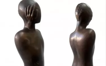  "Бъди себе си", 2024, бронз. Скулптурата, която ще посреща на входа. 