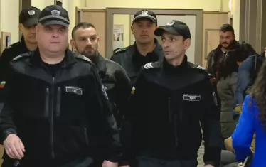 Делото срещу мъчителя на малкия Адриан от Пловдив тръгва отначало
