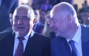 Кой управлява България?