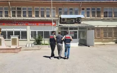 Кметовете на три големи турски града бяха арестувани