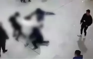 "Локалите" нокаутираха държавата