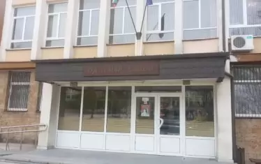 Млада майка се оплака от полицейски стрелби и я глобиха