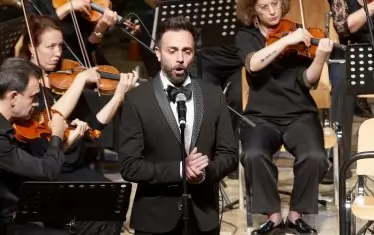 Уго Таркуини е солист на финалната вечер.