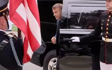  Макрон пристигна в Белия дом