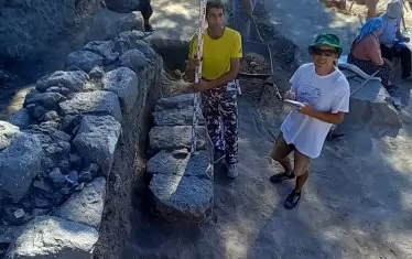  Гробница № 1 при откриването й.

