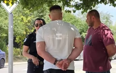 Идеални фалшиви 10 000 евро са хванати в София