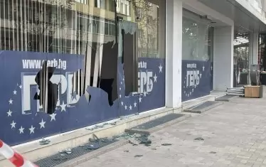 Мъж нападна с брадва офиса на ГЕРБ в Добрич