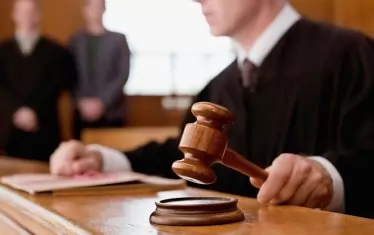 Граждани ще могат да съдят банките за повече и по-дълго