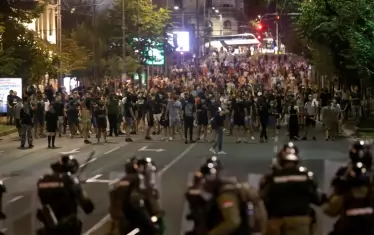 Антиправителствените протести в Сърбия ескалират