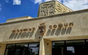 Общината се хвали с (полу)финал на епичния ремонт в театър "София"