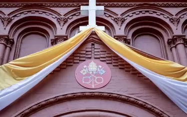 Монахини избягаха от старчески дом обратно в манастира си