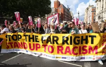 Близо 5000 са участниците в контрапротеста срещу расизма.