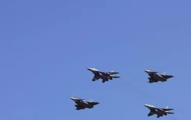 Сръбските ВВС показа Миг 29 и два френски многоцелеви самолета "Рафал". 