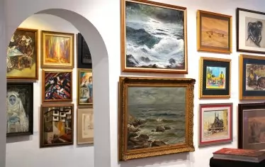 В следващите две седмици творбите ще бъдат изложени в галерията на Artmark - Къща "Ватев".