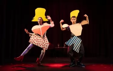  Куклениците показват универсални умения.