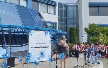 Новата учебна година започна за 716 000 деца