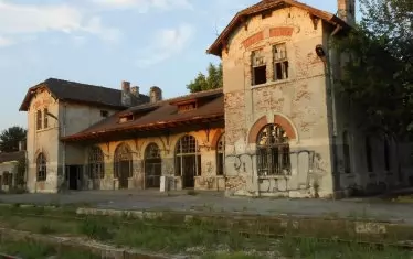Кмет и областен превърнаха светинята на Добрич в отпаднала необходимост