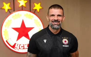 Валентин Илиев само преди няколко дни беше назначен за треньор на дублиращия отбор на ЦСКА, а сега ще води временно първия тим.