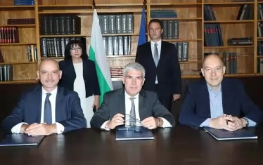 ОББ кредитира с 200 млн. лв. "Булгартрансгаз" за Вертикалния коридор