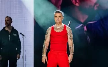 Роби Уилямс изпревари "Бийтълс" с най-много албуми, оглавили класациите