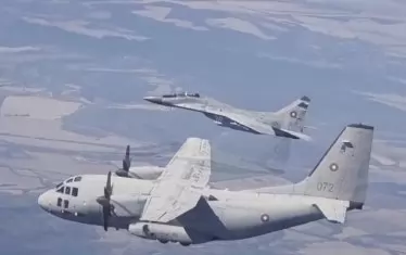 Български МиГ-29 и румънски F-16 тренираха охрана на двете страни