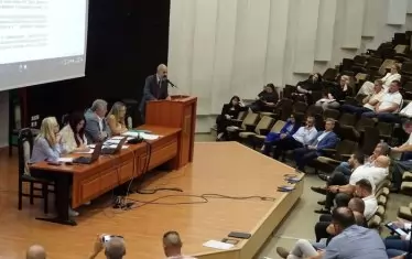 Община Варна се опита да спаси "Спартак 1918" с 550 000 лв.