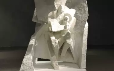  Мадона, 2016–2023, гипс, собственост на автора
