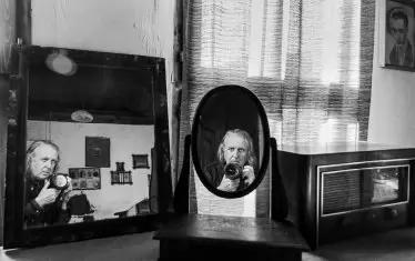 "Някога бях" показва проф. Цочо Бояджиев като фотограф и поет