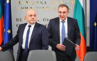 Тристранката не хареса нито една промяна в отпуските