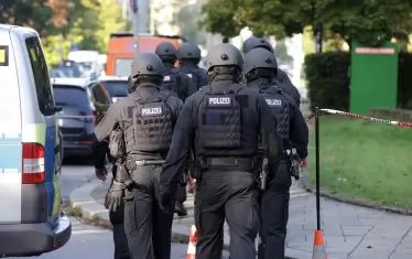 "Октоберфест" е временно затворен заради бомбена заплаха
