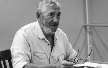 Проф. Ивайло Христов по време на репетиция.