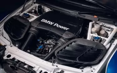 BMW и Toyota са големите печеливши в автоиндустрията