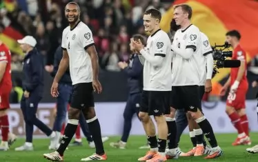 Четирите гола срещу Люксембург върнаха усмивките по лицата на германските национали.