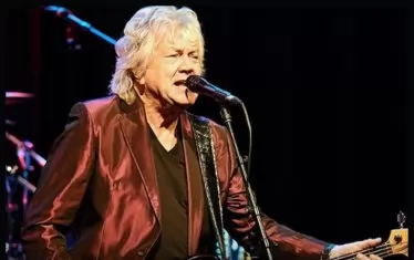 Отиде си гласът на Moody Blues Джон Лодж


