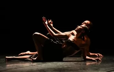  Хореографията на Анна Пазети.