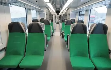 Вътрешността на новия влак. 