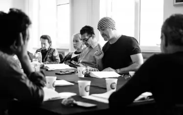  Първа репетиция: на преден план - Георги Къркеланов.