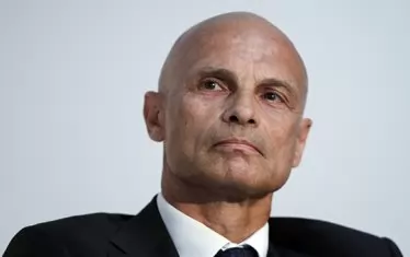 Купувачът на "Лукойл" отрече руско влияние