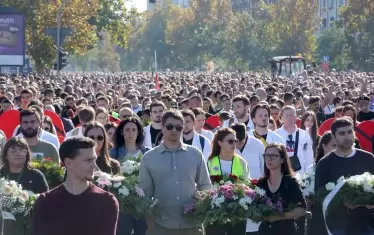  Хиляди се събраха в памет на жертвите.
