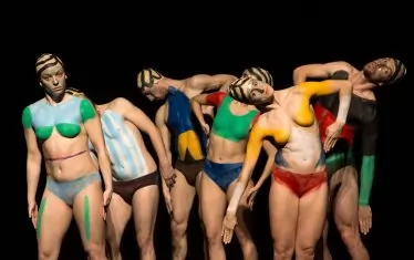  „Шедьовър за шестима танцьори“ на компания словенската компания „Ен Кнап“