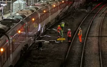 10 души са ранени с нож в британски влак