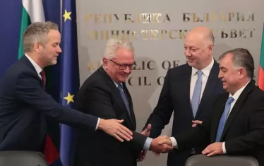 Шефът на "Райнметал": Започваме завода в България през пролетта