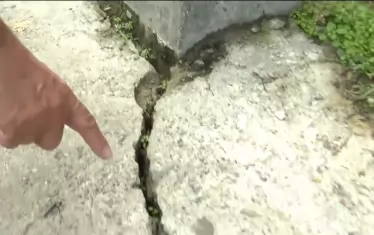 Напуканите блокове около строежа на метрото се увеличават