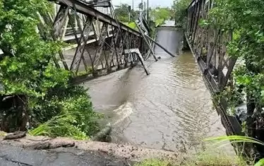 40 български туристи са блокирани от тежки наводнения в Шри Ланка