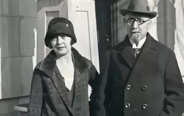  Със Симеон Радев.