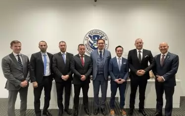  Вътрешният министър Даниел Митов и шефове на български служби в в Департамента по вътрешна сигурност на САЩ