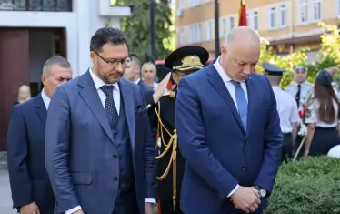 На изпроводяк МС изсипа "златен дъжд" в МВР