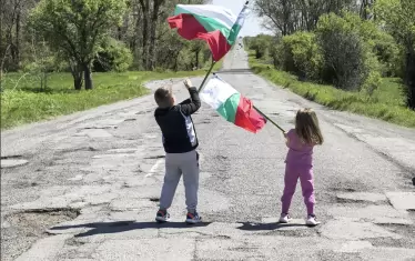 Две трети от пътищата ни са разбити